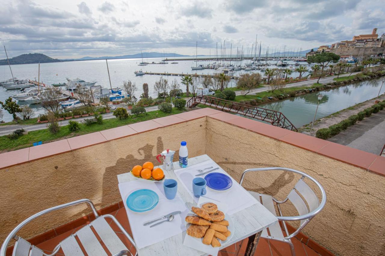 Affitti Brevi Toscana - La Vista Sul Porto ตาลาโมเน ภายนอก รูปภาพ