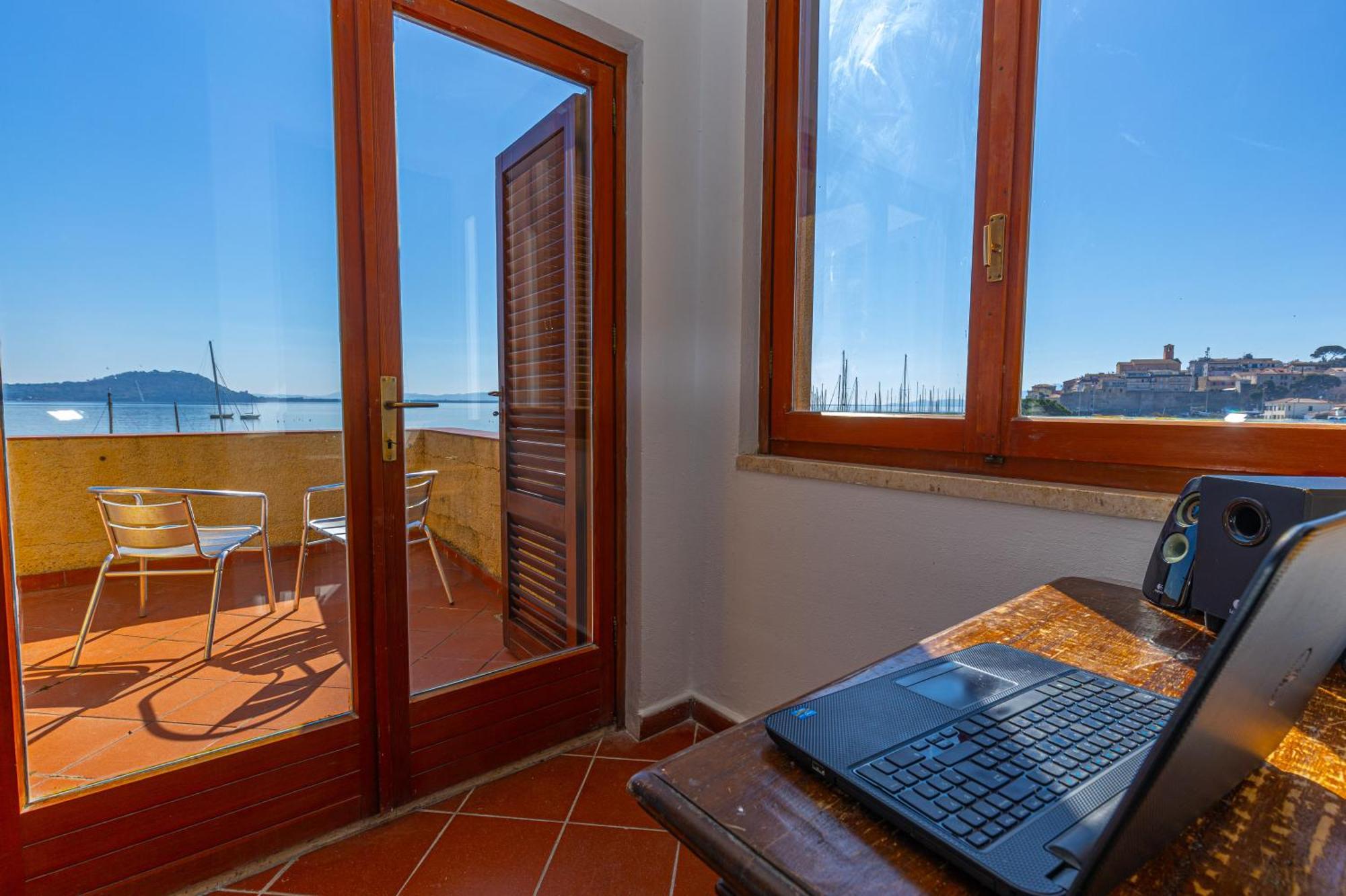 Affitti Brevi Toscana - La Vista Sul Porto ตาลาโมเน ภายนอก รูปภาพ